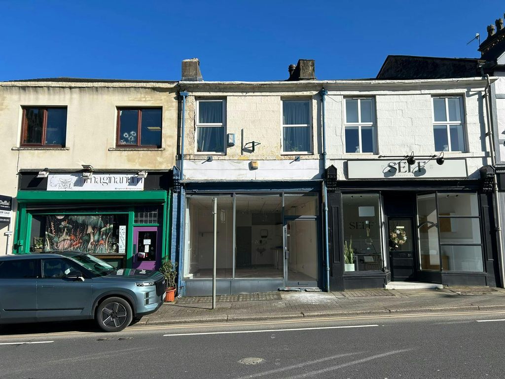 Property photo 1 of 6 Front Elevation