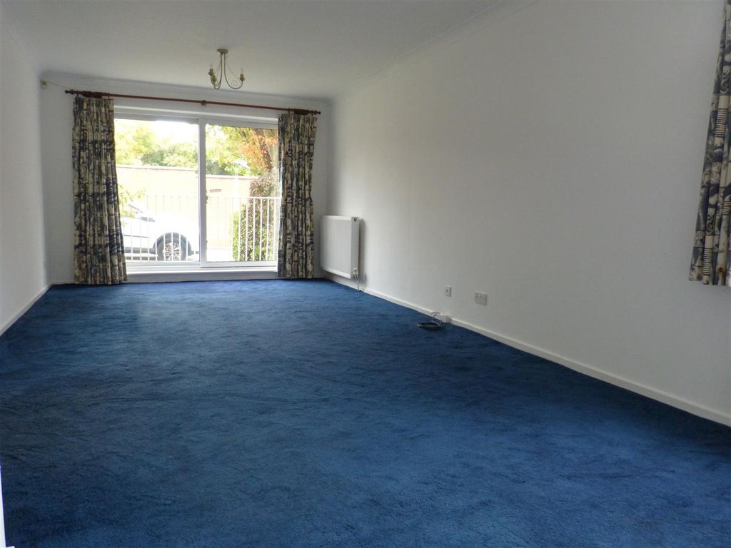 Property photo 2 of 6 P1050756.Jpg