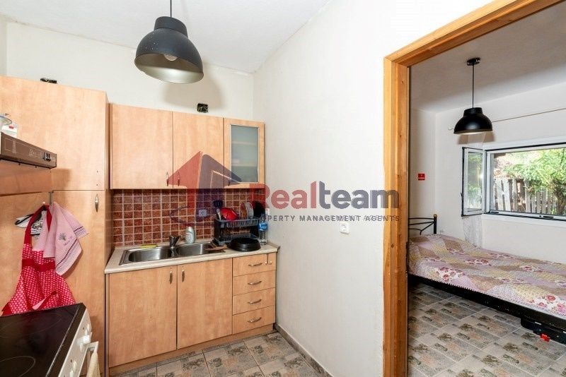 Property photo 3 of 25