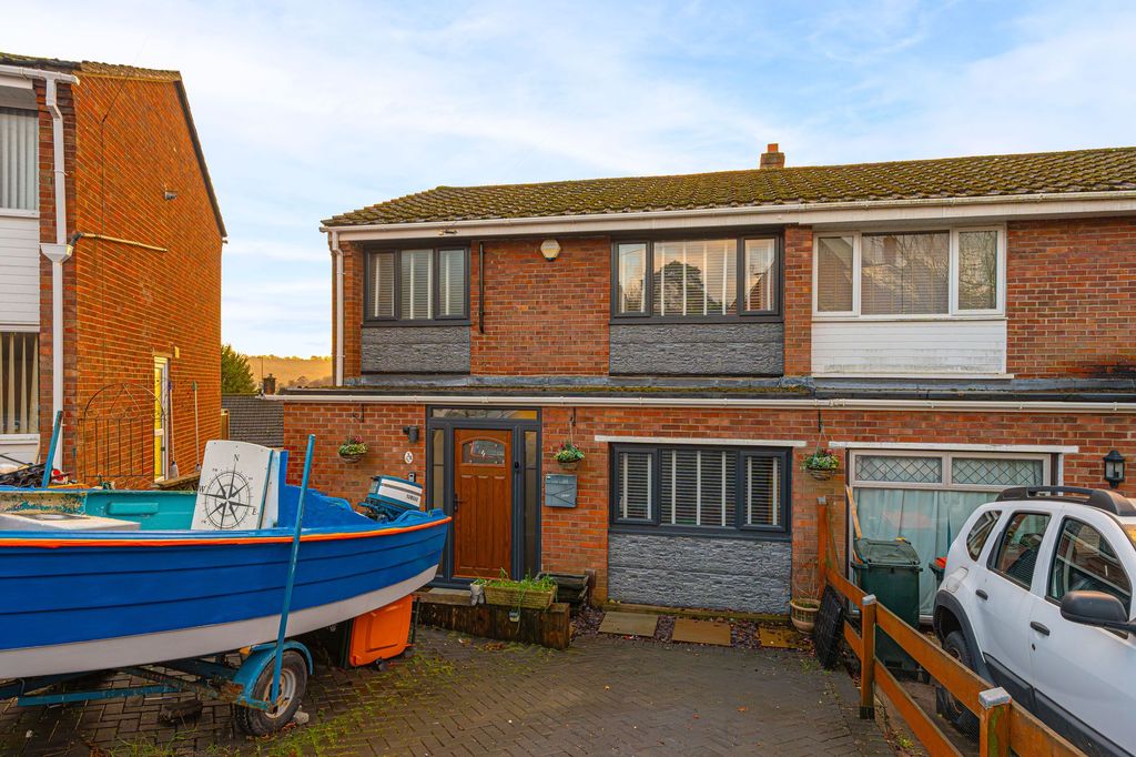 Property photo 1 of 38