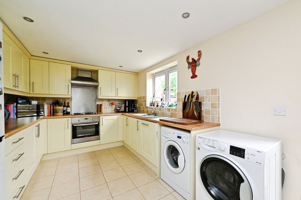 Property photo 2 of 18 Pbox-Img.Jpg