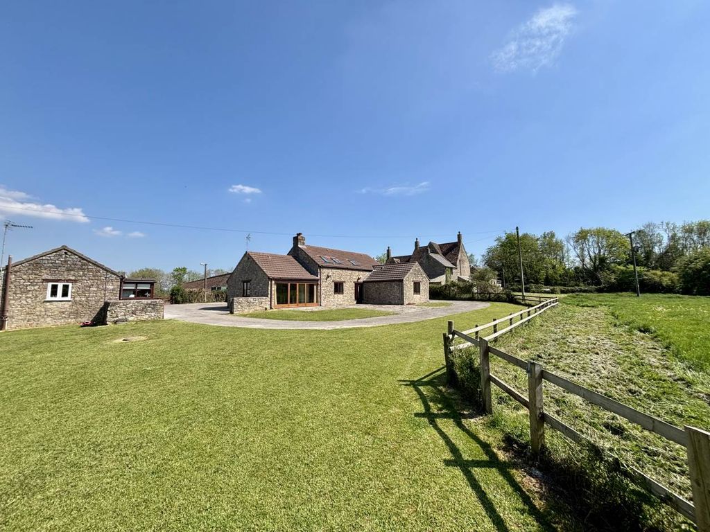 Property photo 1 of 20 Front 1