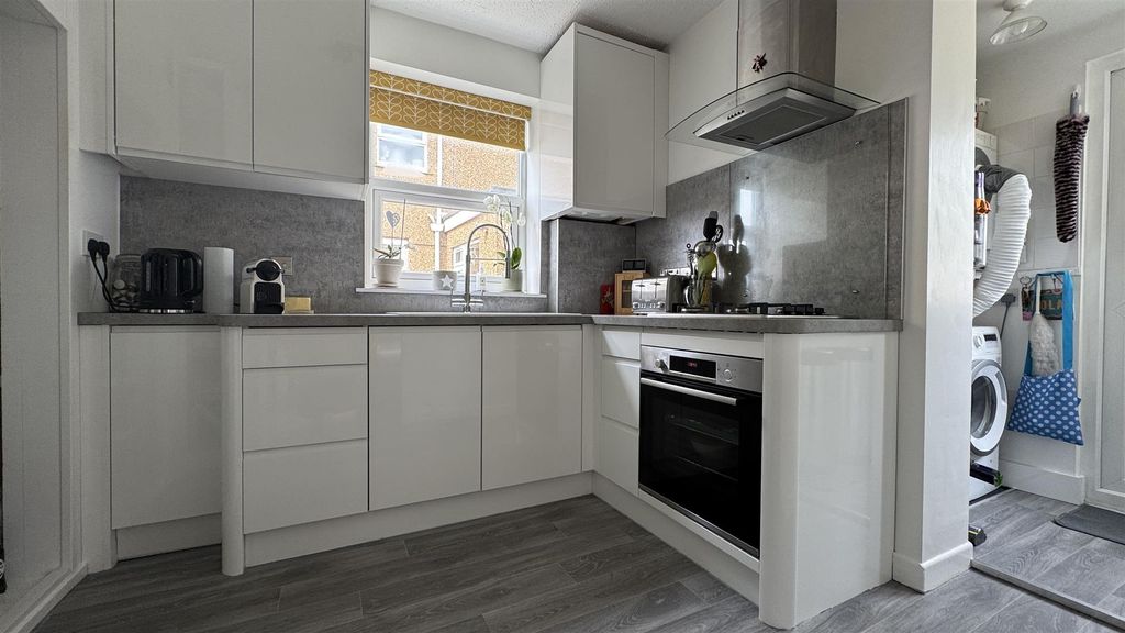 Property photo 3 of 25 Img_2686.Jpeg