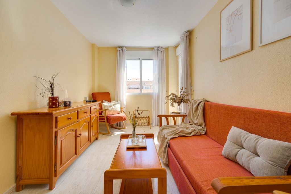 Property photo 3 of 45