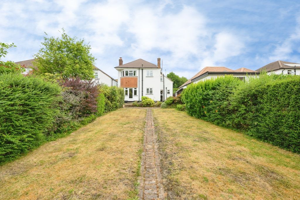 Property photo 2 of 17 Picture No. 25