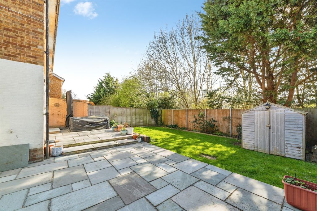 Property photo 2 of 19