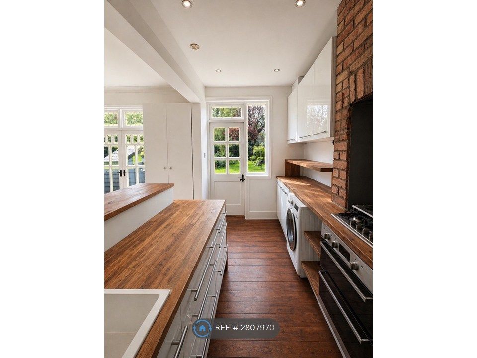 Property photo 2 of 11 Open Plan Kitchen