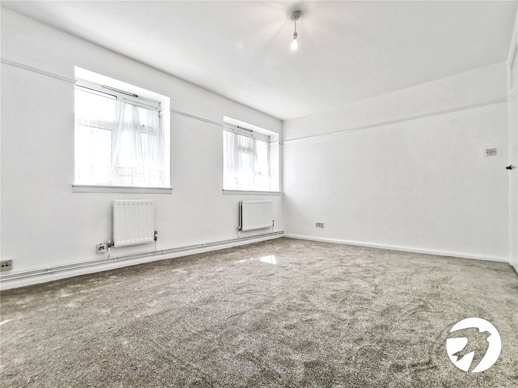 Property photo 2 of 12 Picture No. 13