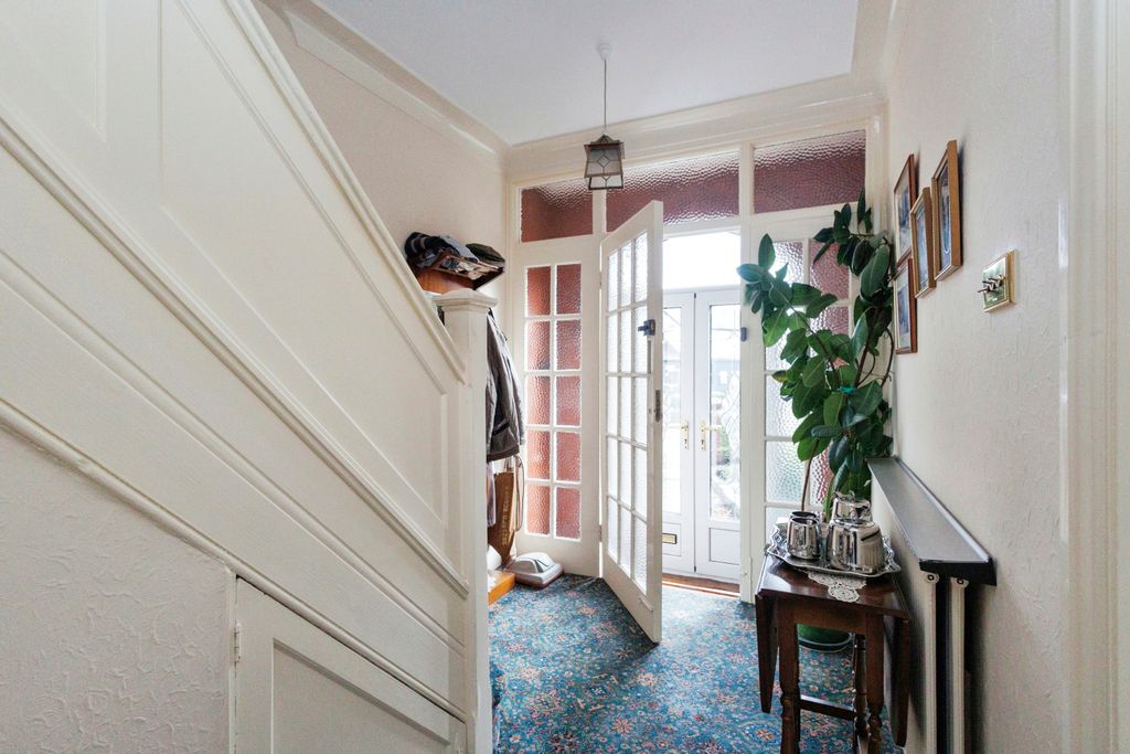 Property photo 2 of 17 Photography