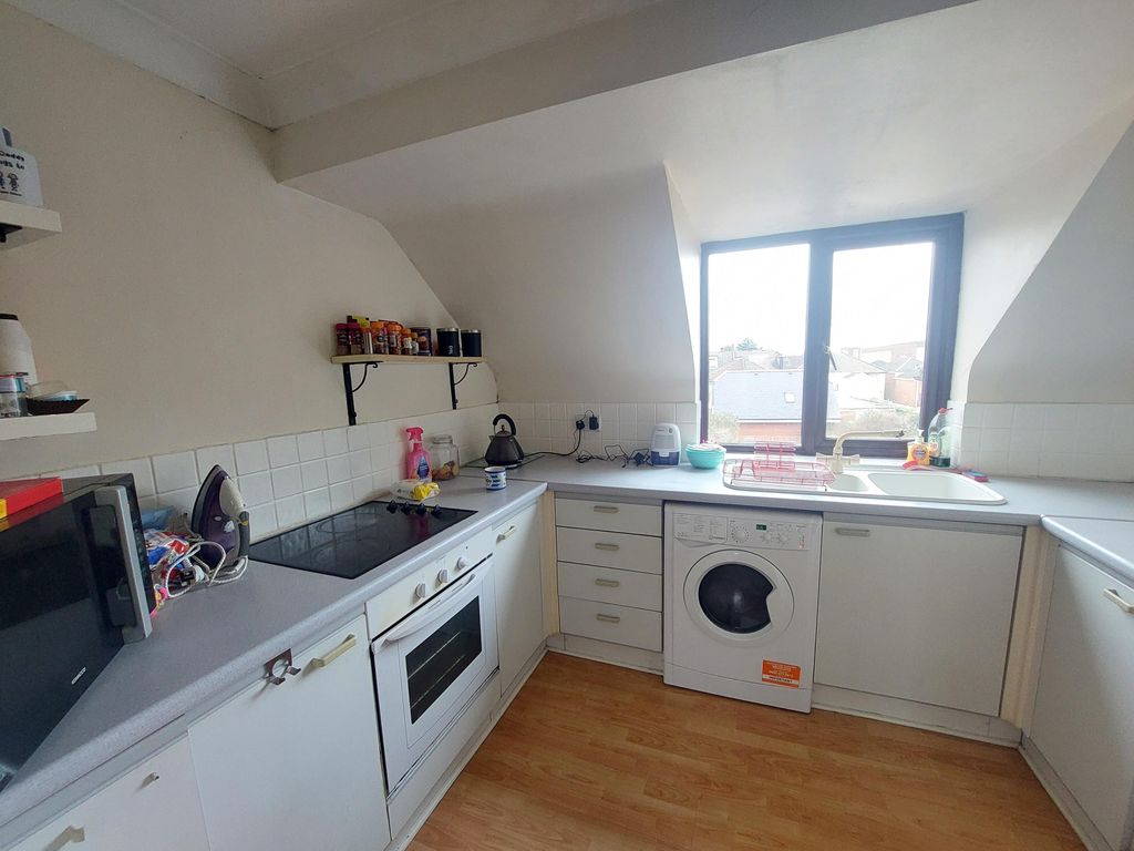 Property photo 2 of 4 Kitchen