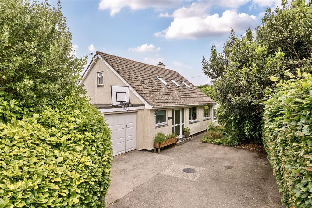 Property photo 1 of 29