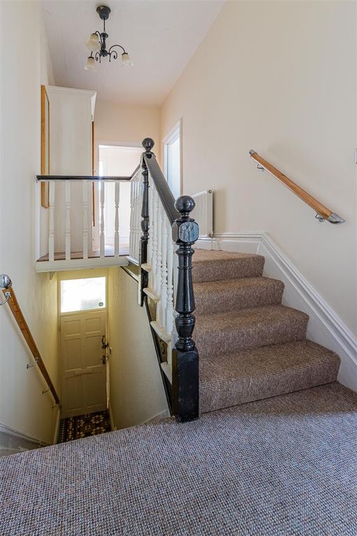 Property photo 2 of 11 Hamilton Street 46A (6 Of 11).Jpg