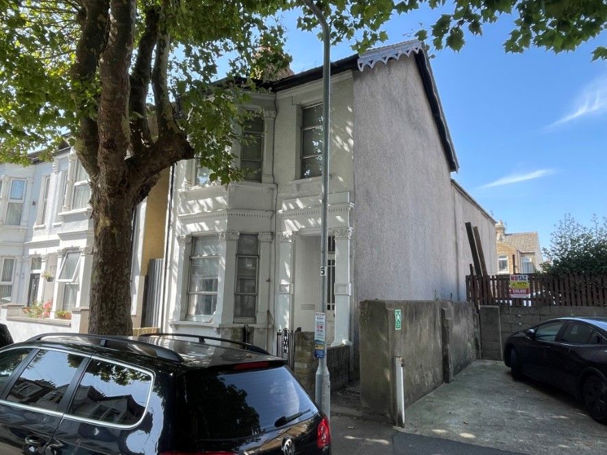 Property photo 1 of 5