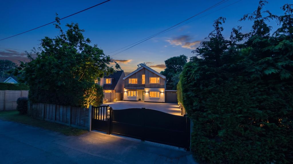 Property photo 2 of 31 Make_This_Look_Like_Its_Dusk_W_Nano_Banana_2_91637