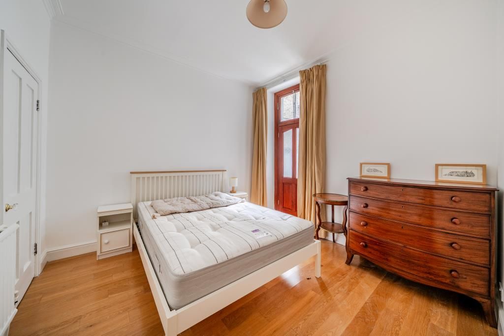 Property photo 2 of 15 Bedroom