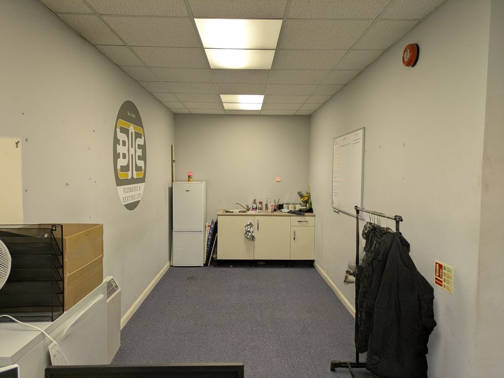 Property photo 3 of 7