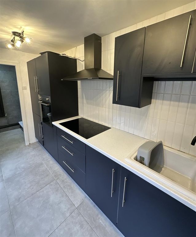 Property photo 2 of 16 Kitchen