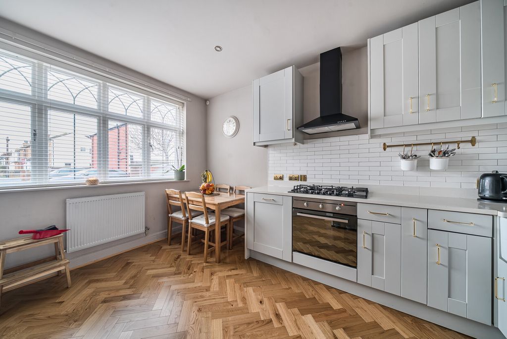 Property photo 3 of 19 1402441-15-6978F4...