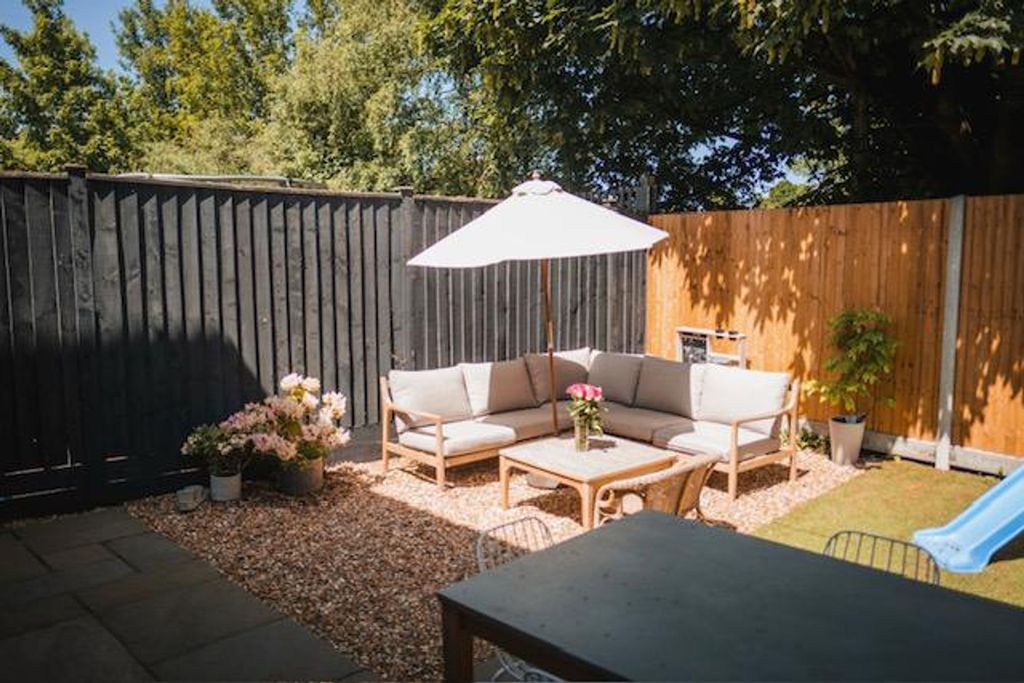 Property photo 3 of 22