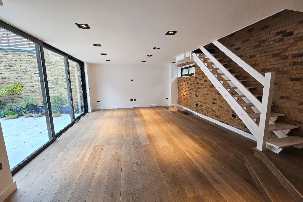 Property photo 3 of 16 Image