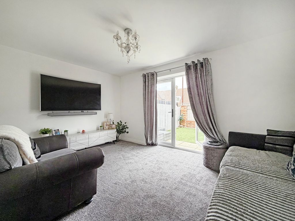Property photo 2 of 30
