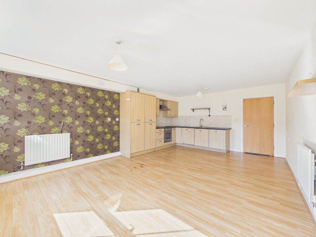 Property photo 3 of 6 4135258