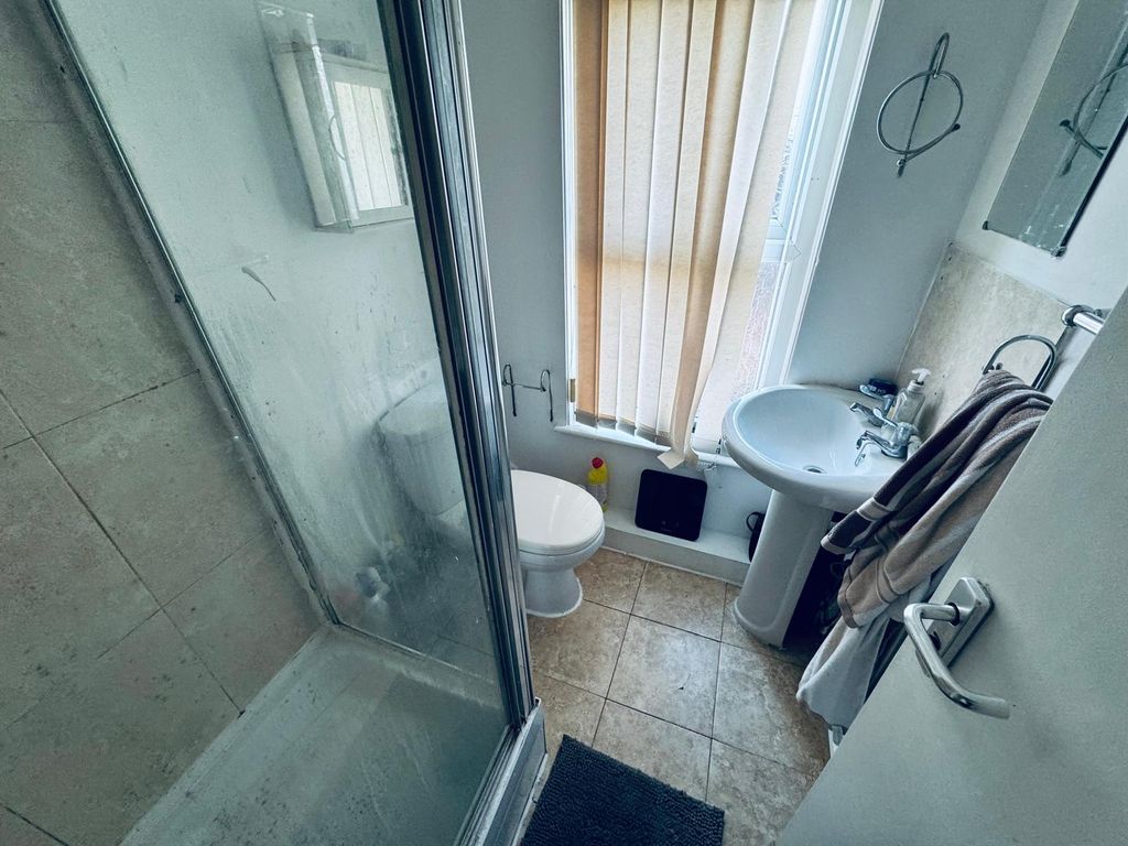 Property photo 3 of 4