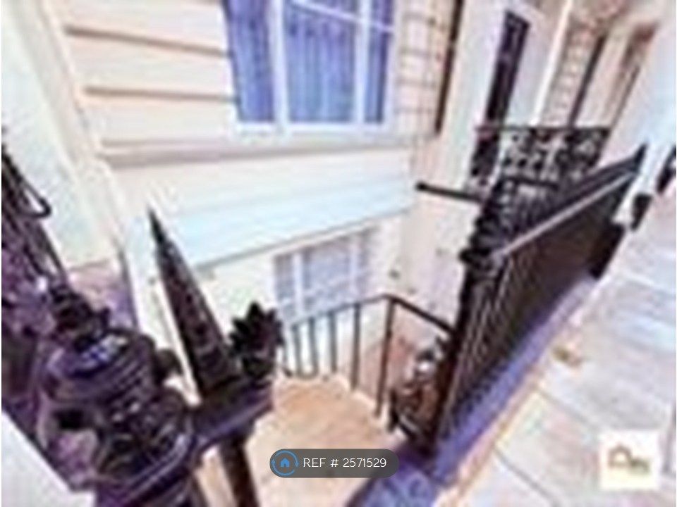 Property photo 3 of 4