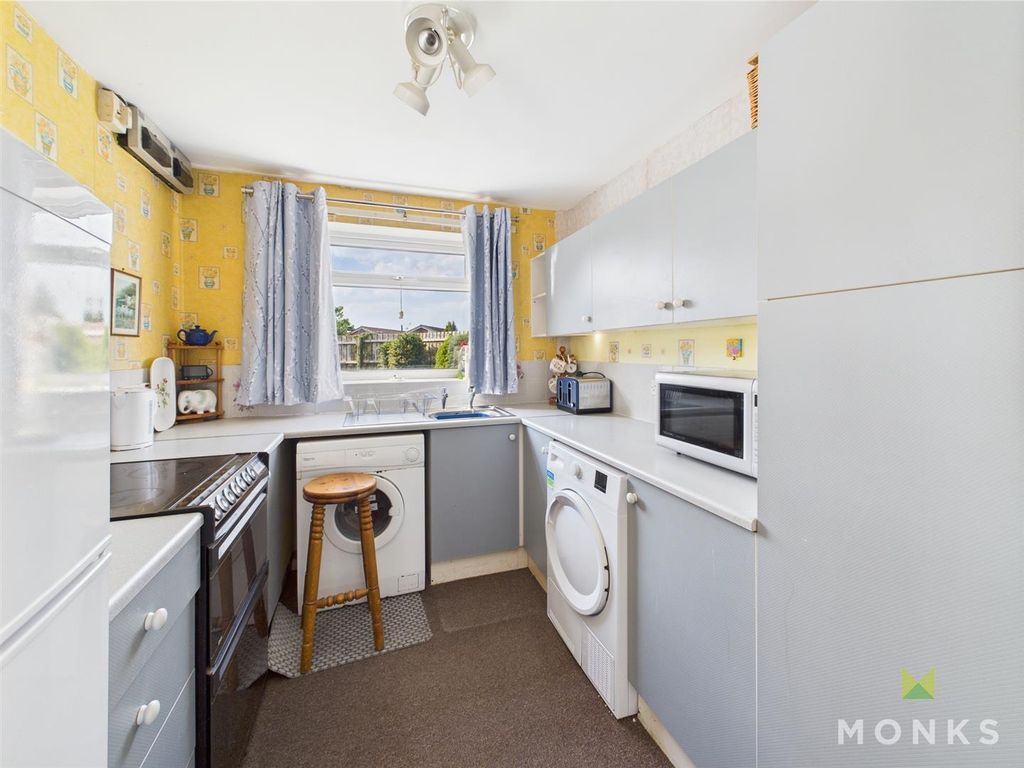 Property photo 3 of 7 Cam01520G0-Pr0180-Still006.Jpg