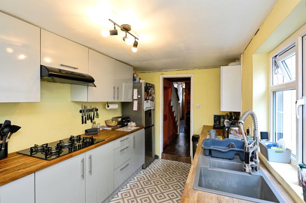 Property photo 3 of 13