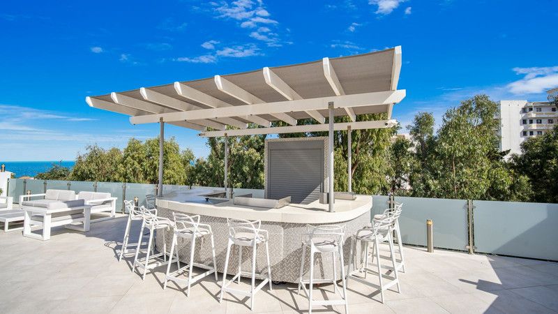 Property photo 2 of 34