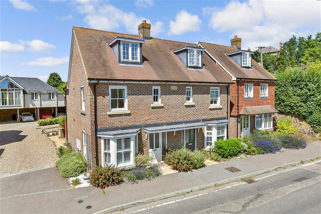 Property photo 1 of 16 External (Brochure) 1
