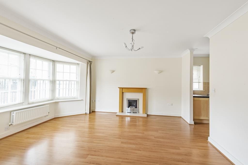 Property photo 3 of 11 Living Area