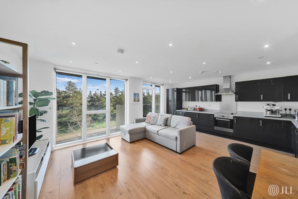 Property photo 3 of 11