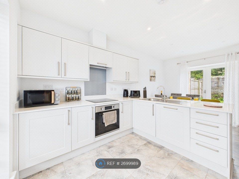 Property photo 1 of 35