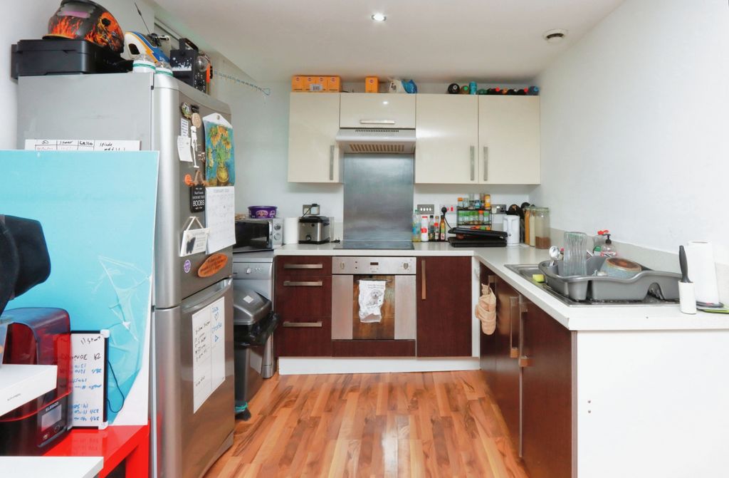 Property photo 3 of 15 Photography