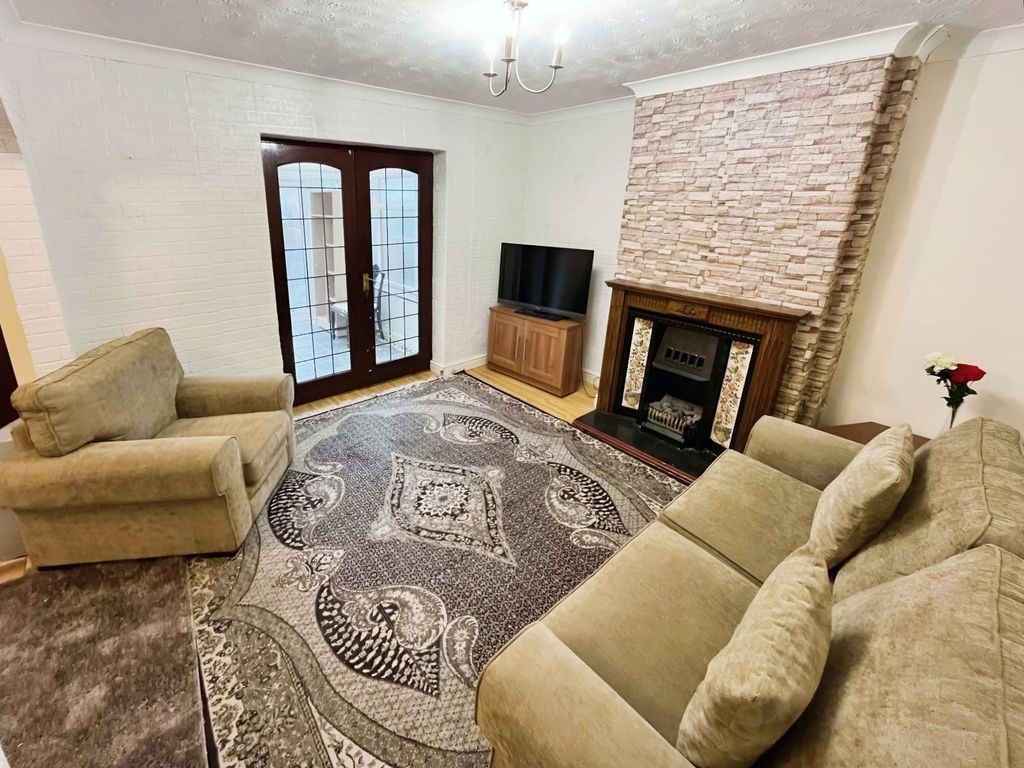 Property photo 3 of 11 Picture No. 10