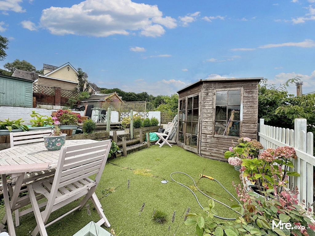 Property photo 3 of 31