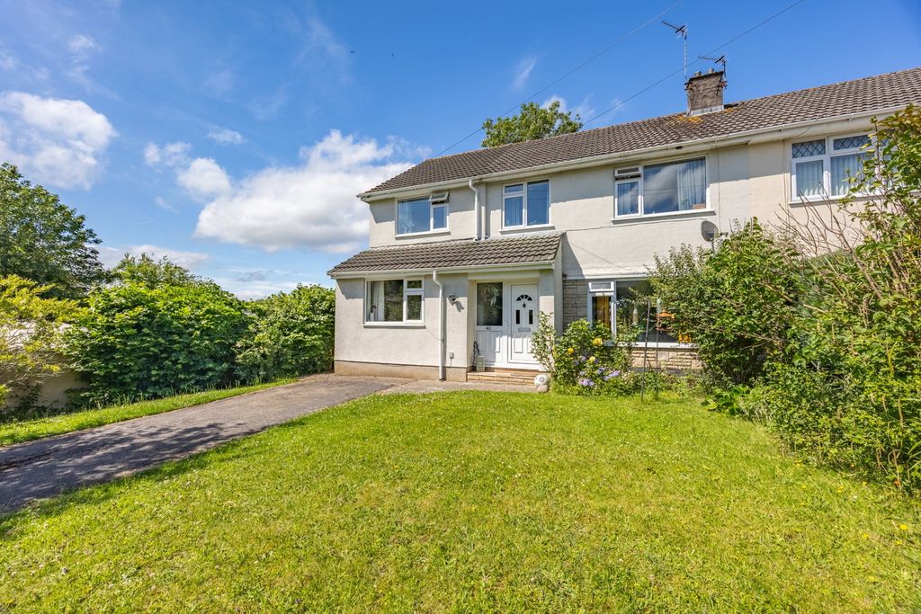 Property photo 2 of 48