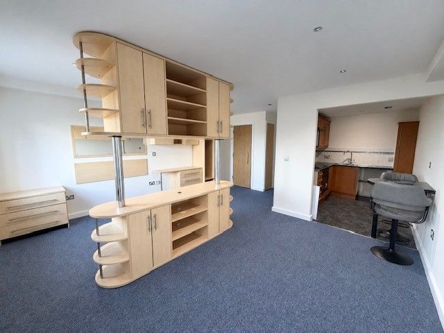 Property photo 1 of 7 Studio Room
