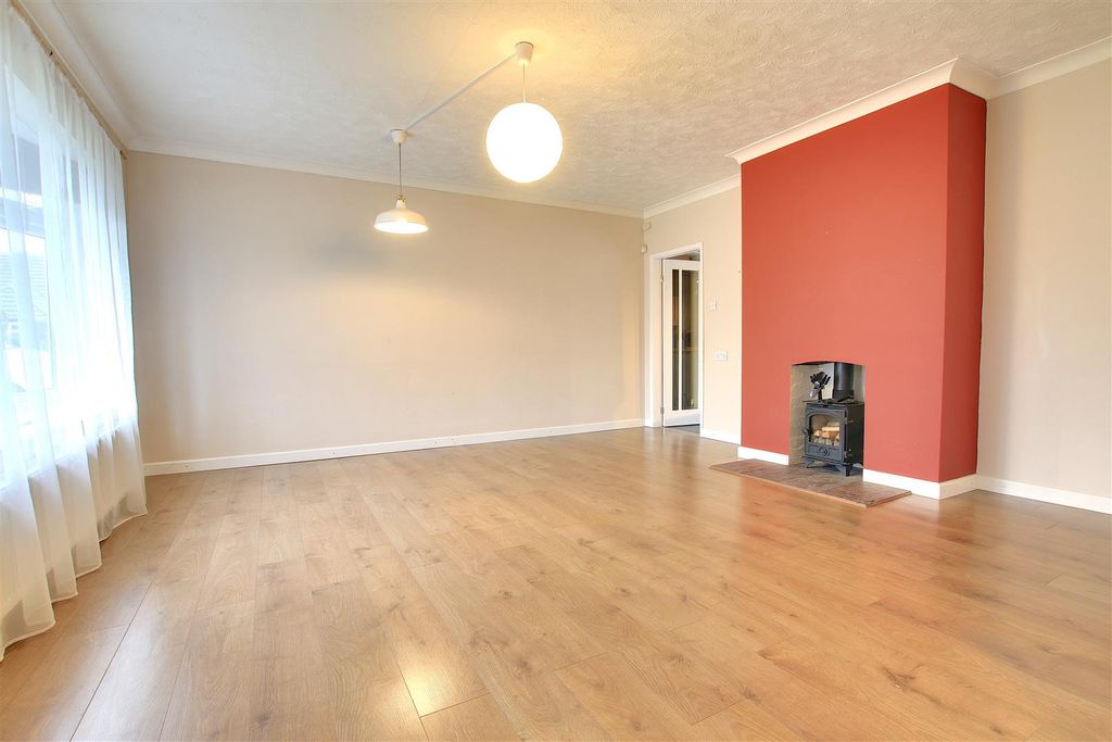 Property photo 3 of 19 Img_6475-Img_6477.Jpg