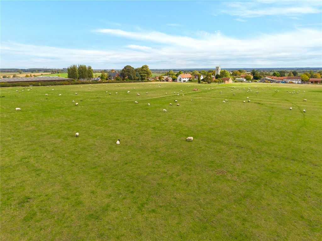 Property photo 3 of 5 Picture No. 10