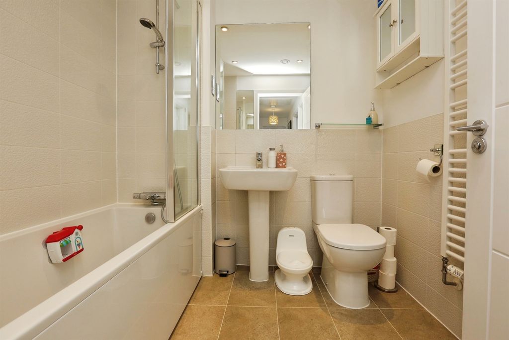 Additional image 15 of 3 bed semi-detached house for saleSandy Hill Close, Waltham Chase, Southampton SO32