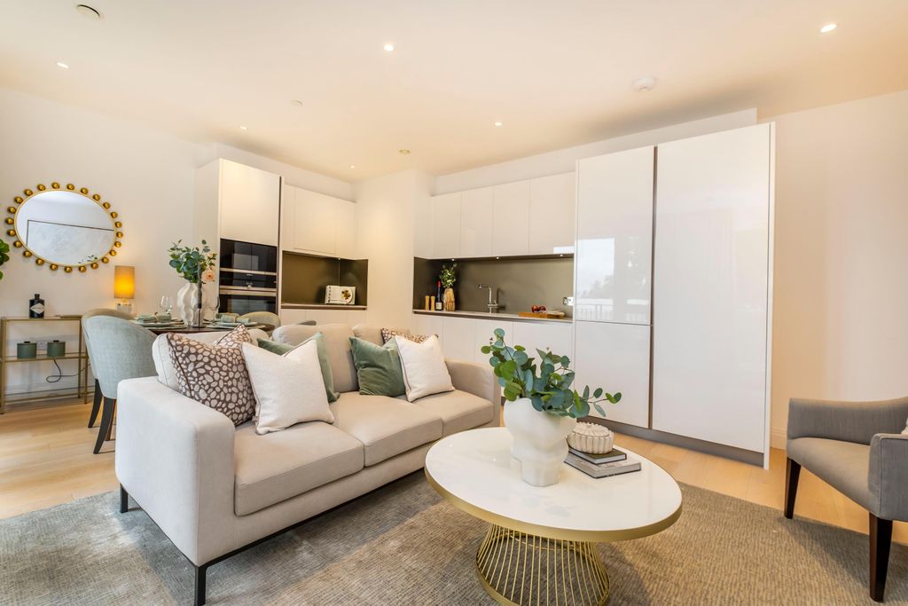 Property photo 3 of 15