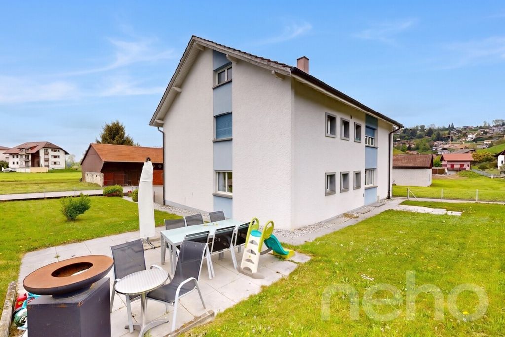 Property photo 3 of 12