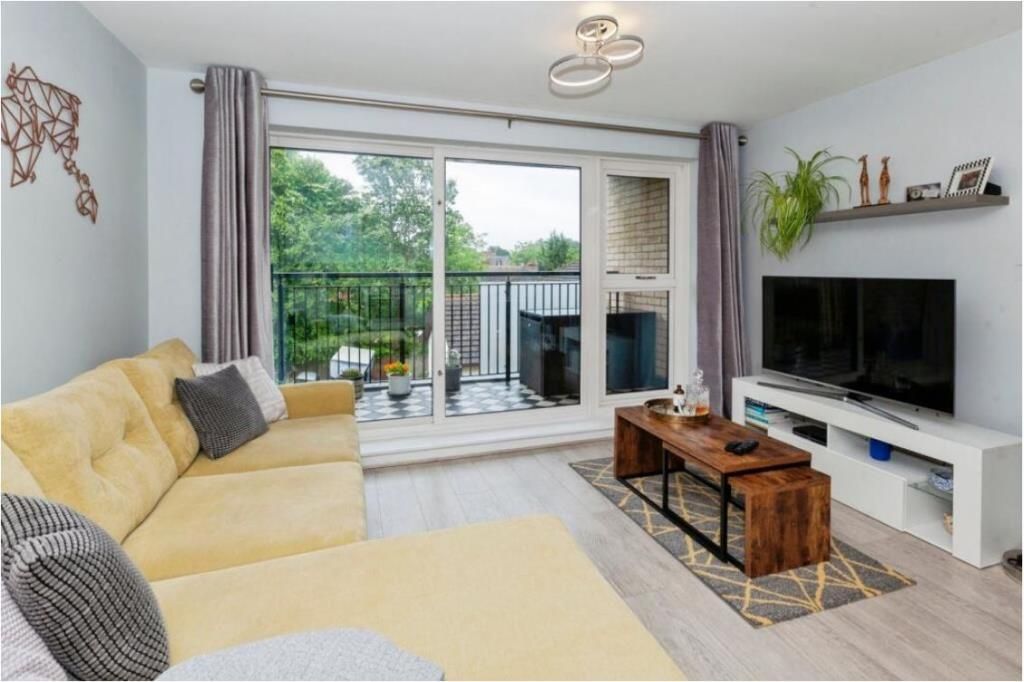 Property photo 3 of 13 Internal View