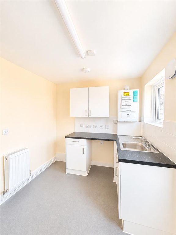Property photo 3 of 11 61772c28-c979-455c-Bf6c-9Be7Da2Fb8Fd.Png