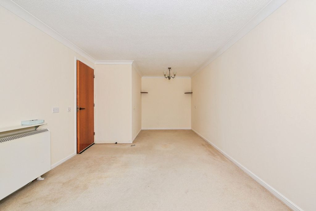 Property photo 3 of 12 Pbox-Img.Jpg