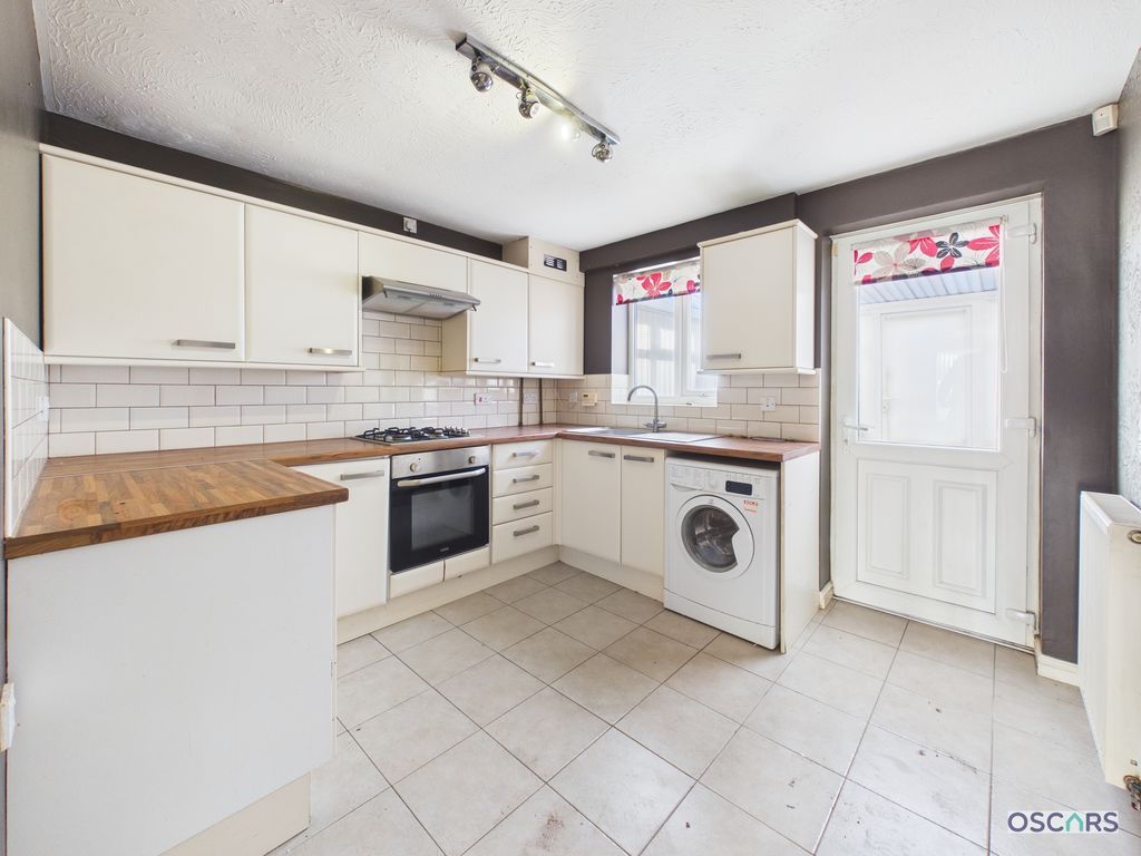 Property photo 3 of 9 Photo 5