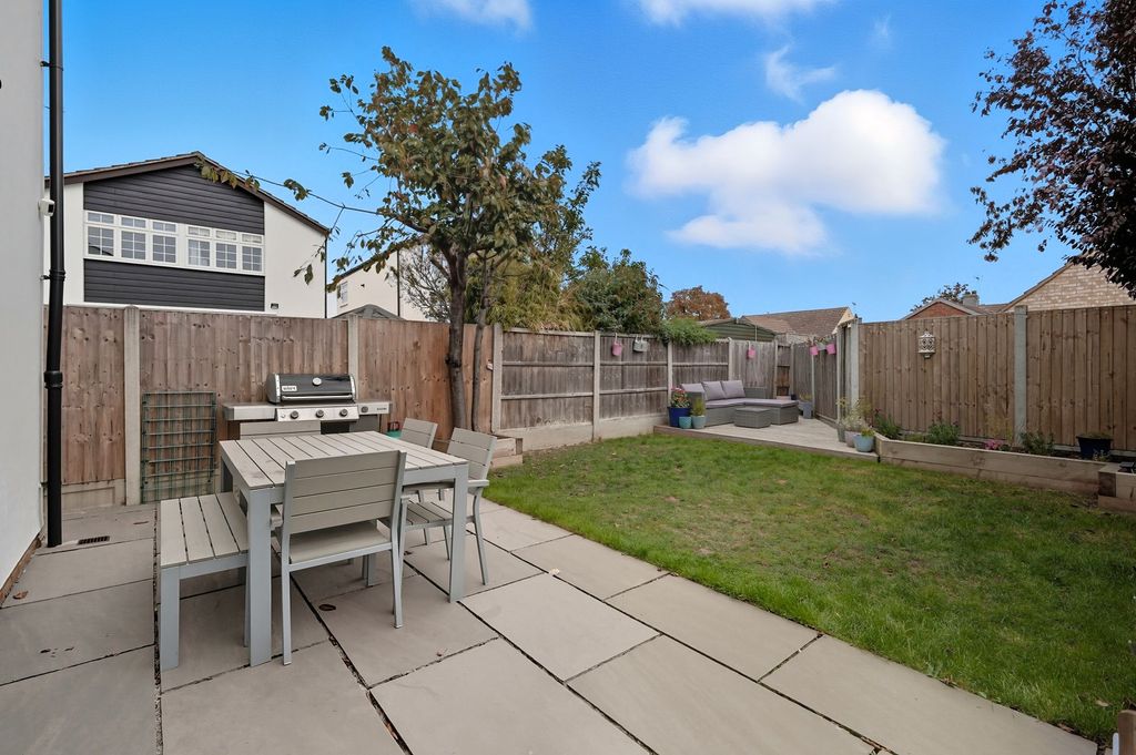 Property photo 3 of 25